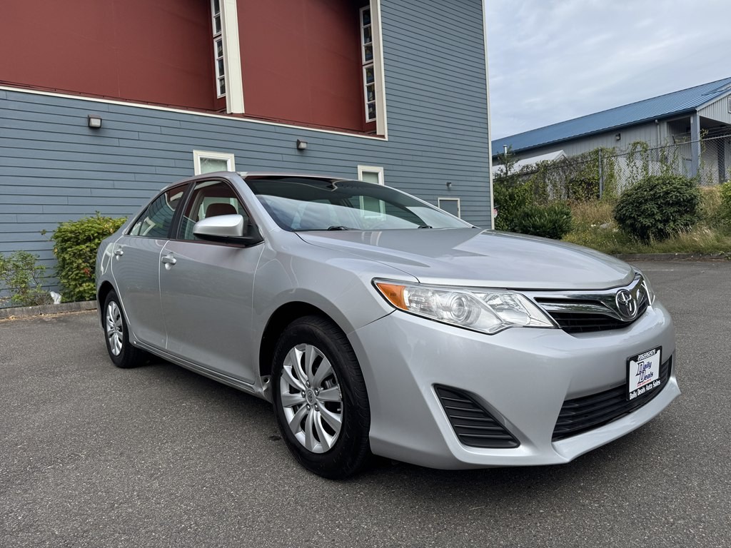 2013 Toyota Camry Image 7