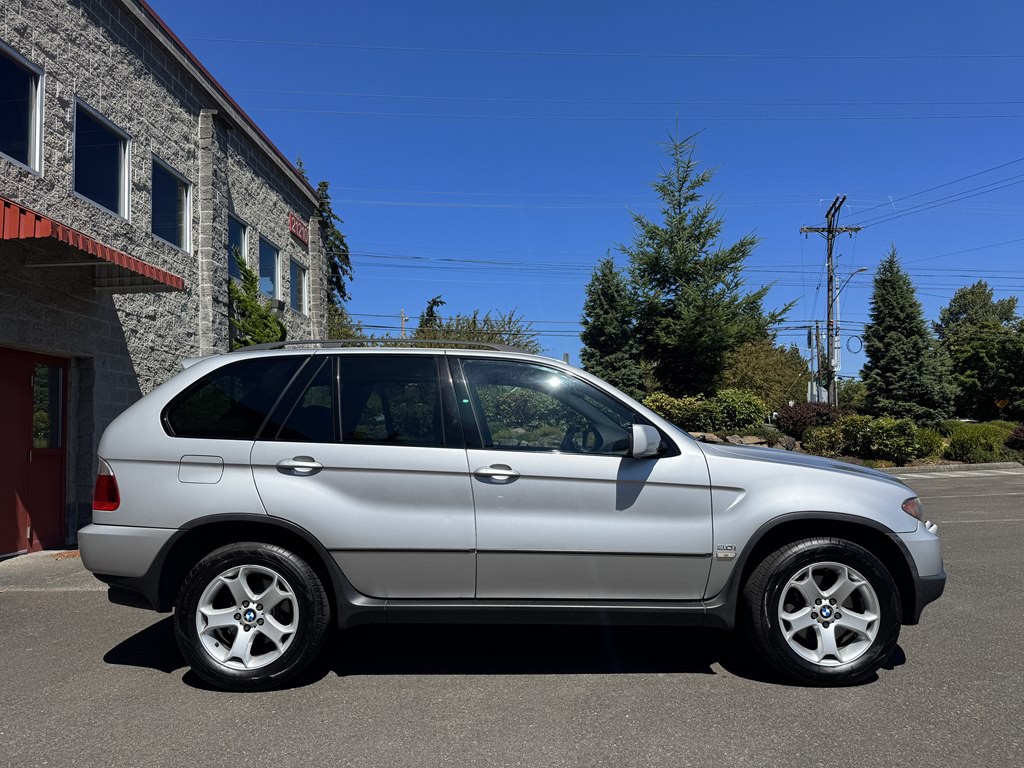 2004 BMW X5 Image 2