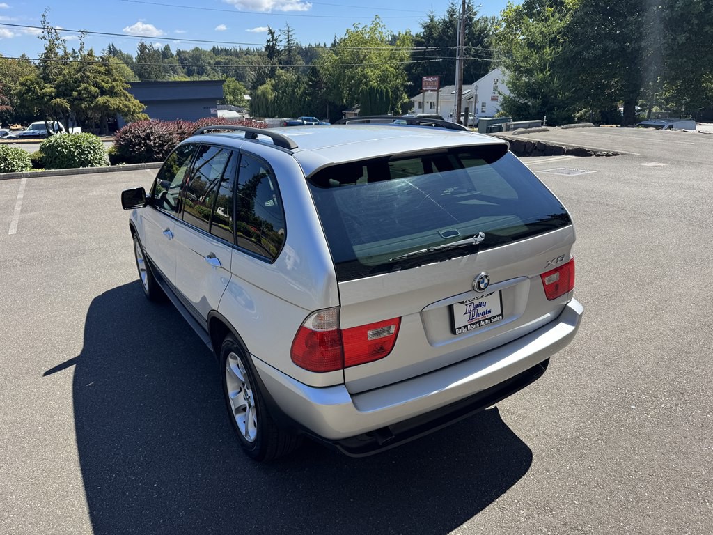 2004 BMW X5 Image 11