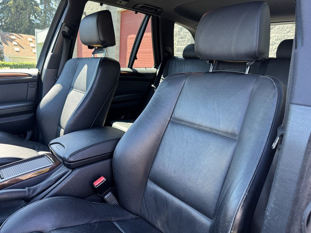2004 BMW X5 Image 17