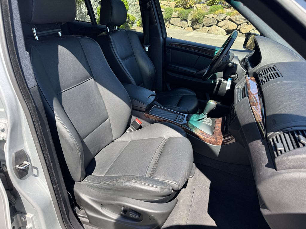 2004 BMW X5 Image 19