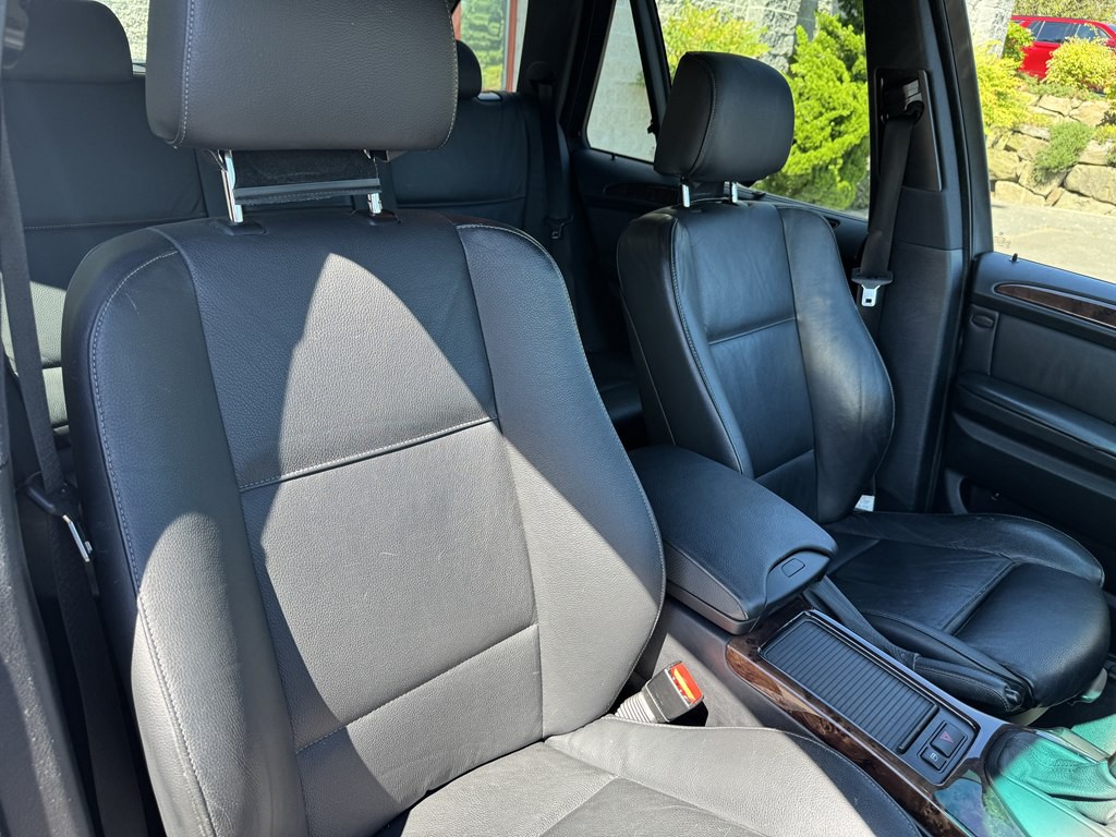 2004 BMW X5 Image 20