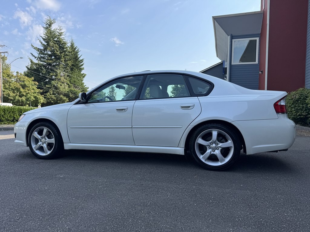 2009 Subaru Legacy Image 5