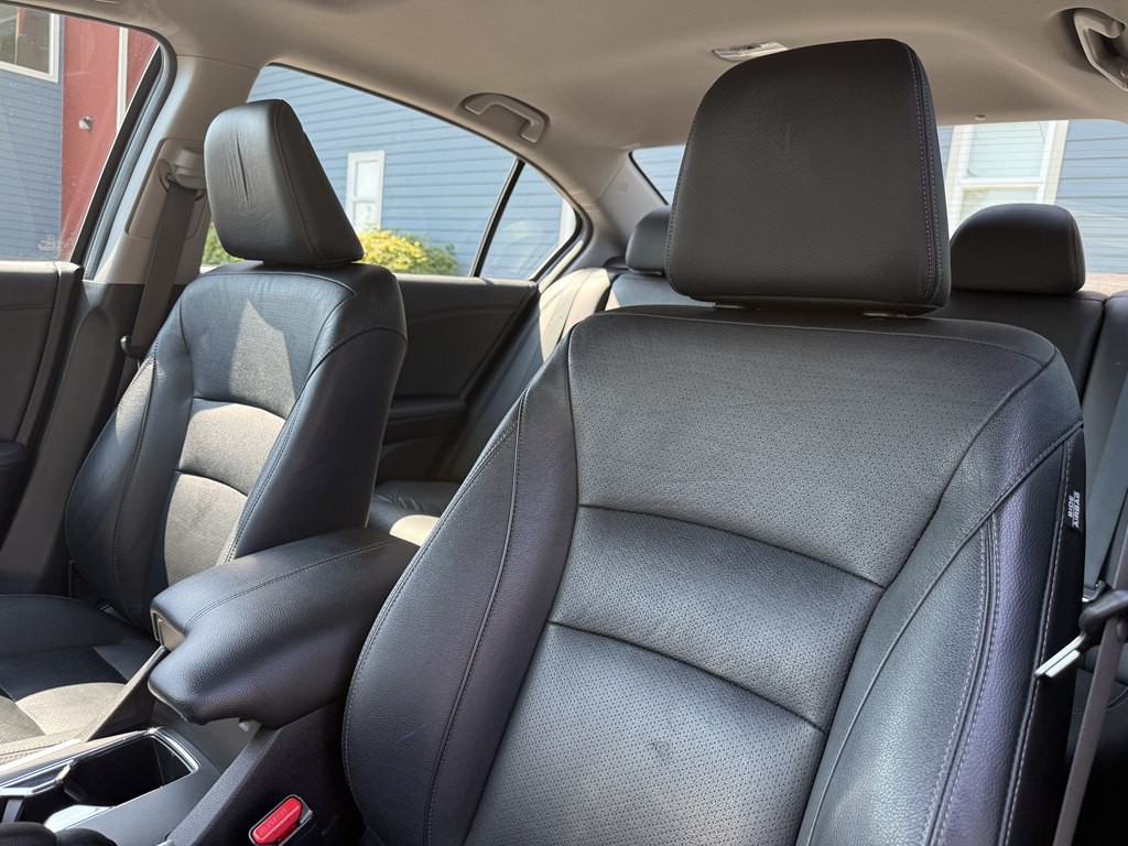 2014 Honda Accord Image 16
