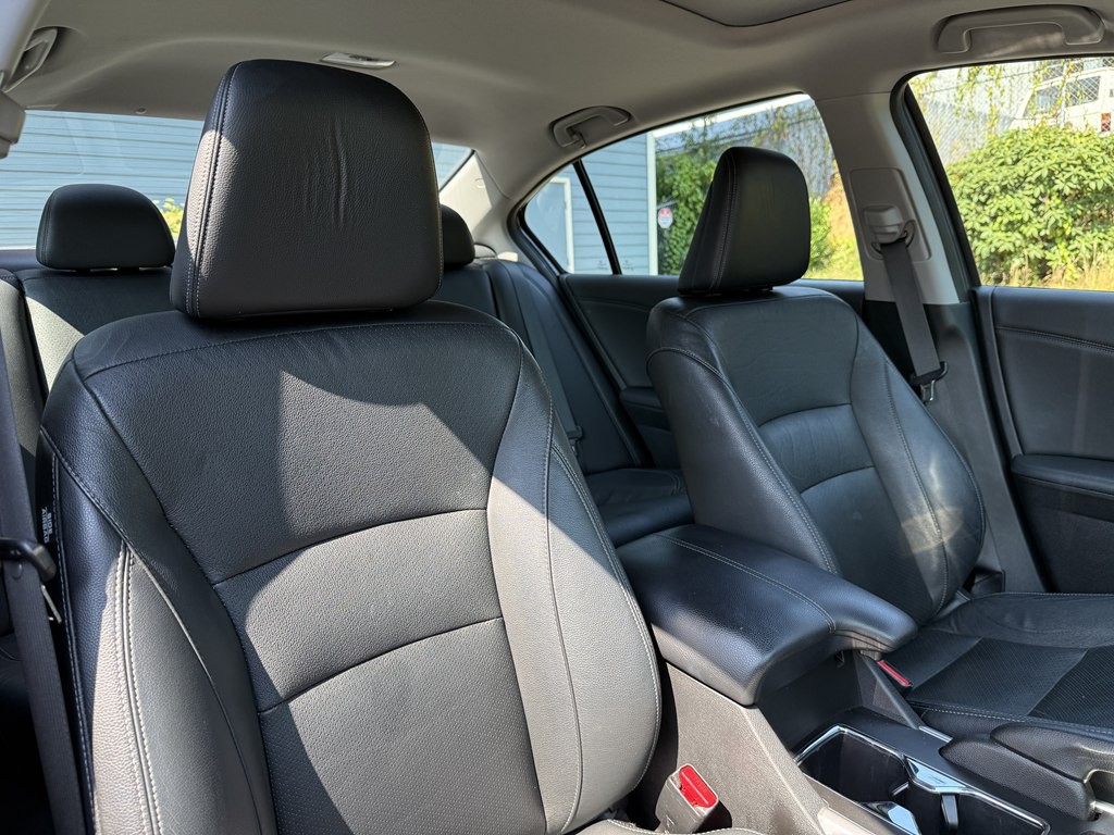2014 Honda Accord Image 18
