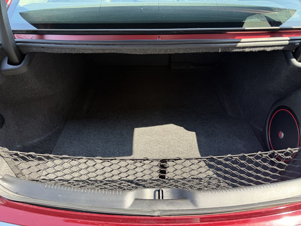 2016 Chrysler 300 Image 23