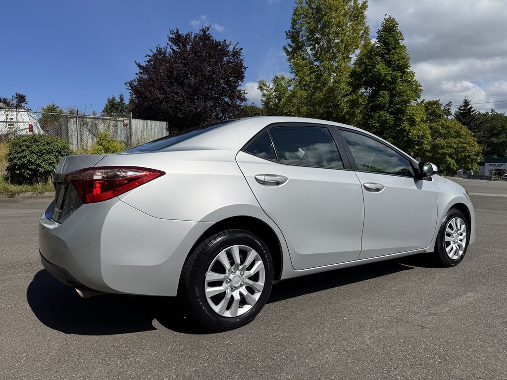 2018 Toyota Corolla Image 3
