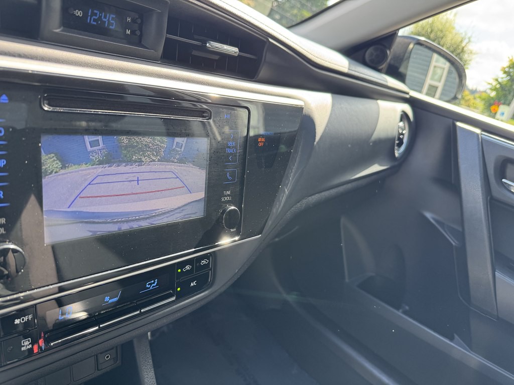 2018 Toyota Corolla Image 20