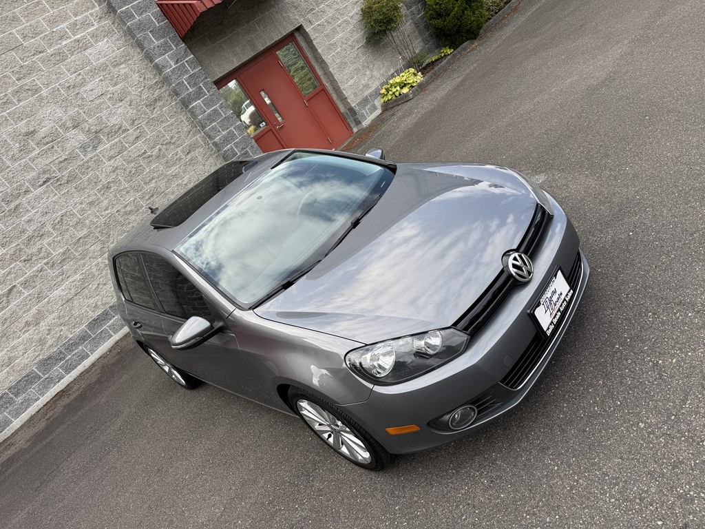2012 Volkswagen Golf Image 12