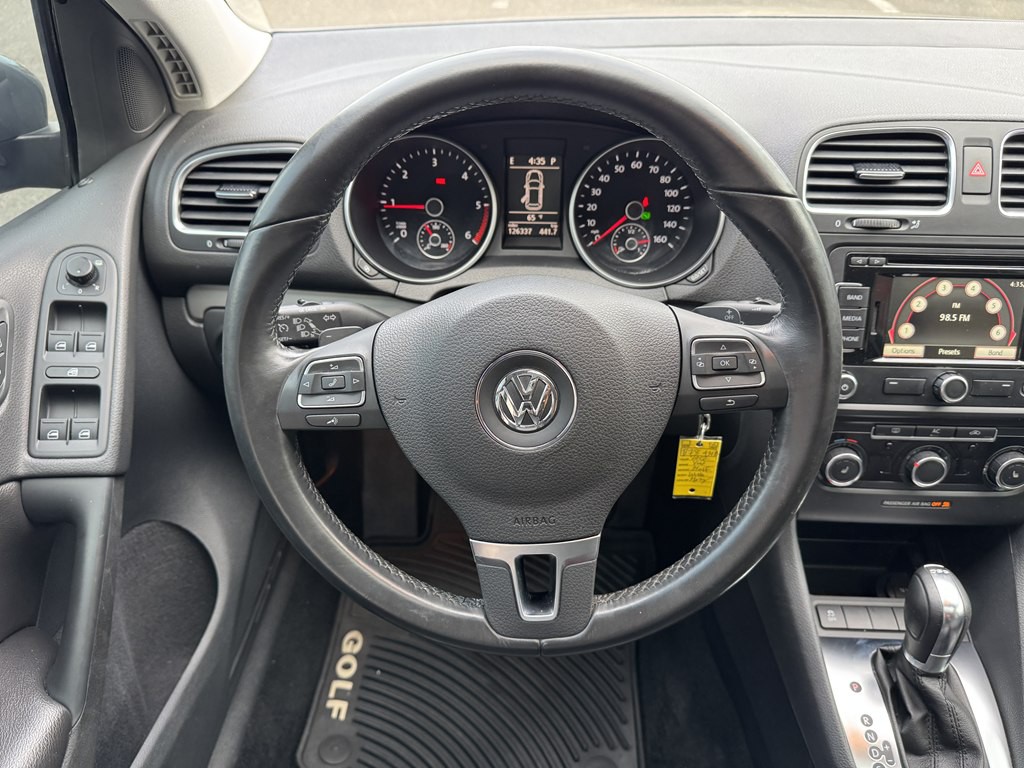 2012 Volkswagen Golf Image 23