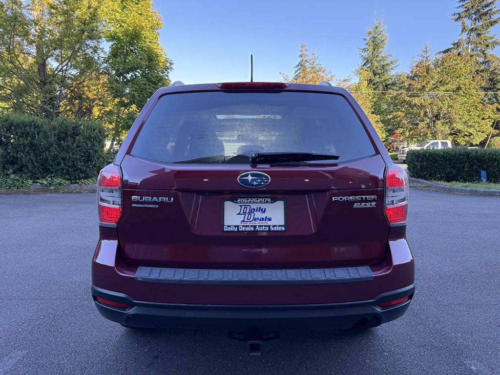 2014 Subaru Forester Image 9