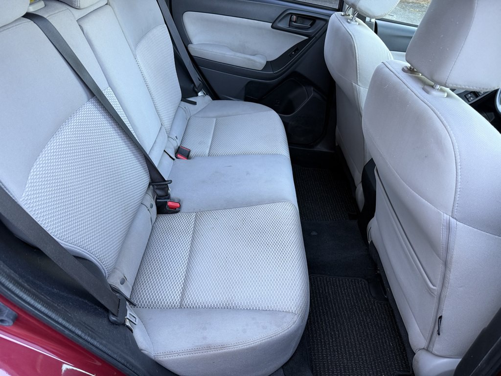 2014 Subaru Forester Image 18