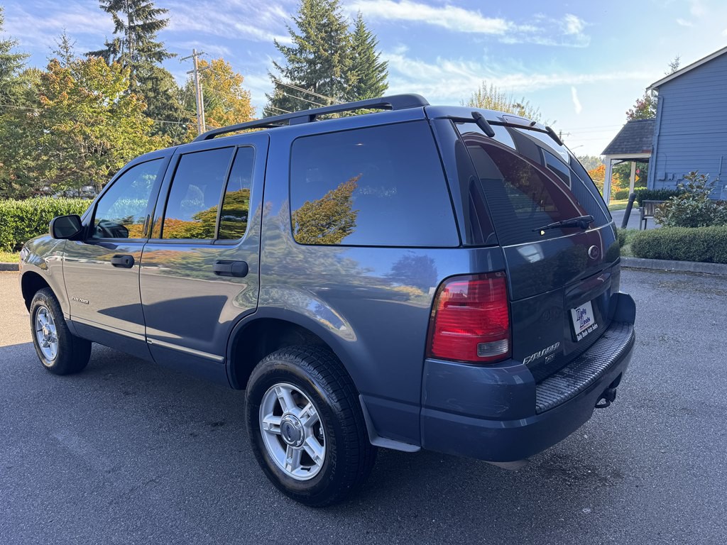 2004 Ford Explorer Image 6