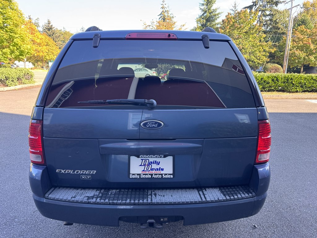 2004 Ford Explorer Image 9