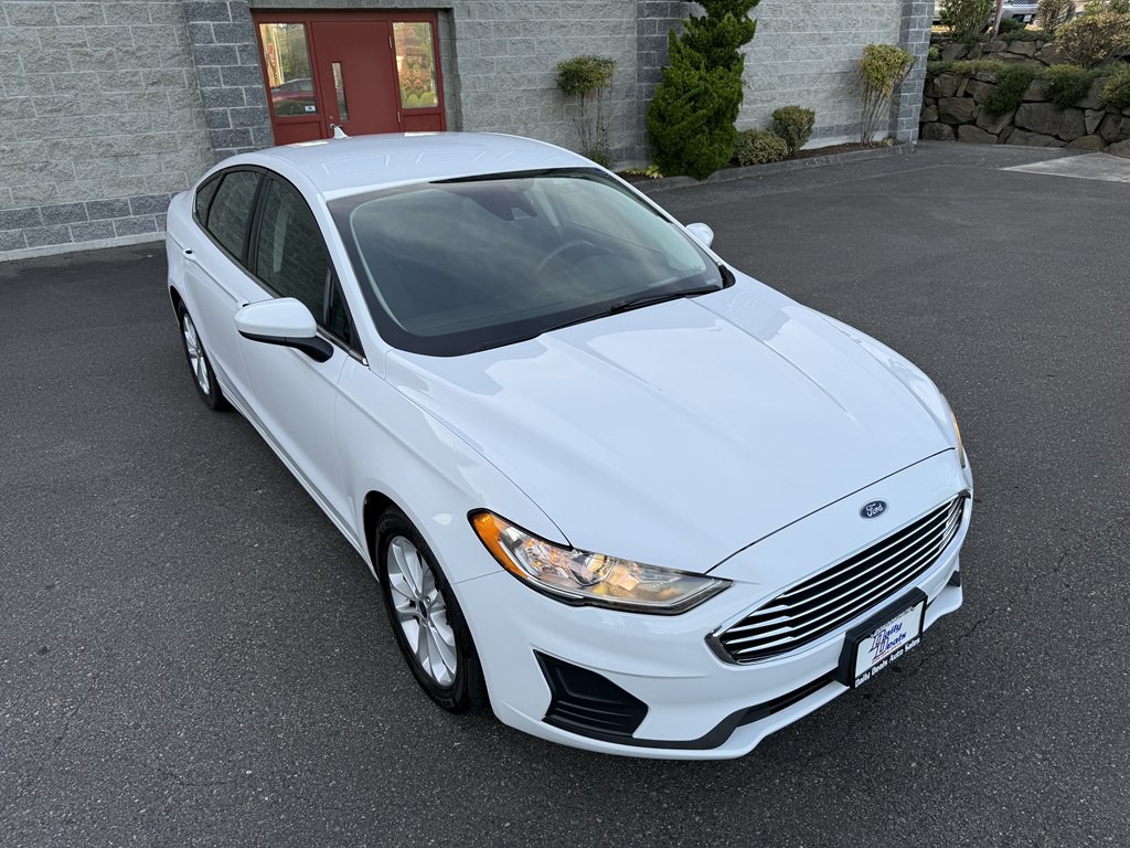 2020 Ford Fusion Image 3