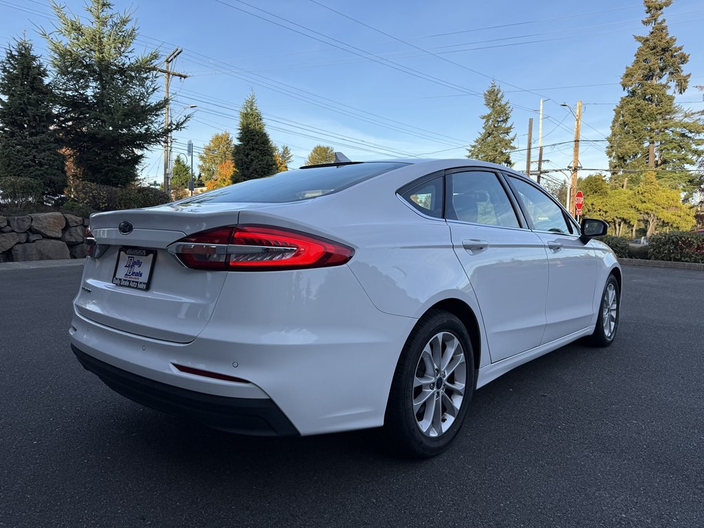 2020 Ford Fusion Image 5