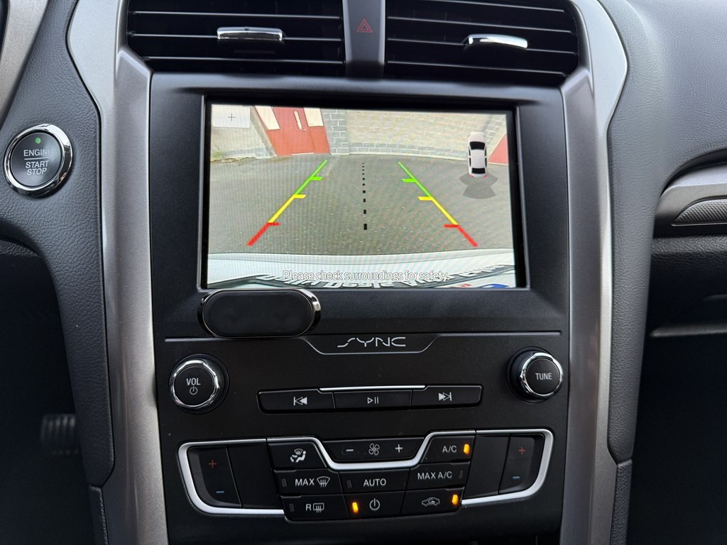 2020 Ford Fusion Image 21