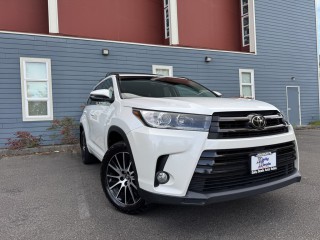 Image for 2017 Toyota Highlander SE ID: 7728204