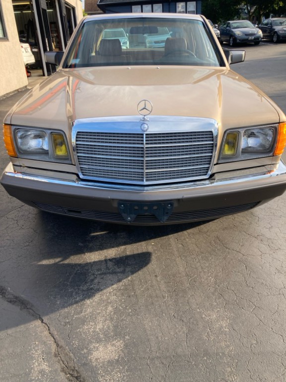 1984 Mercedes-Benz 380-Class Image 5