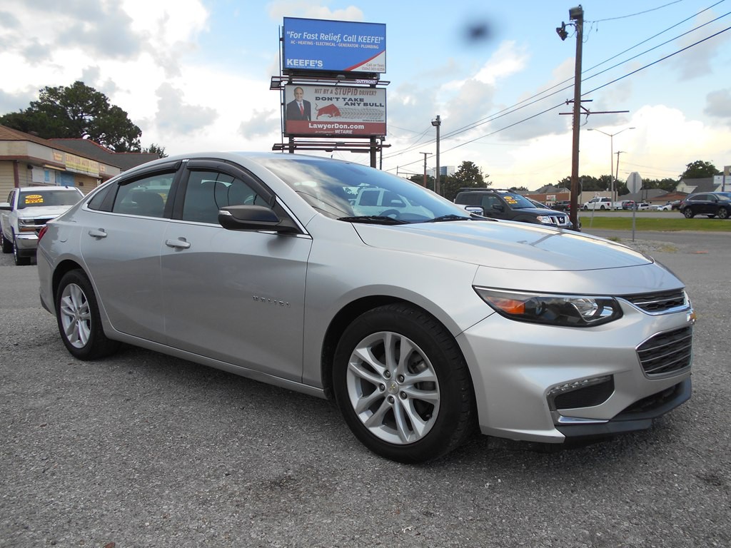 2018 Chevrolet Malibu Image 3