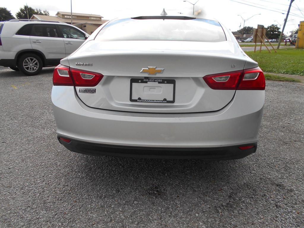 2018 Chevrolet Malibu Image 5