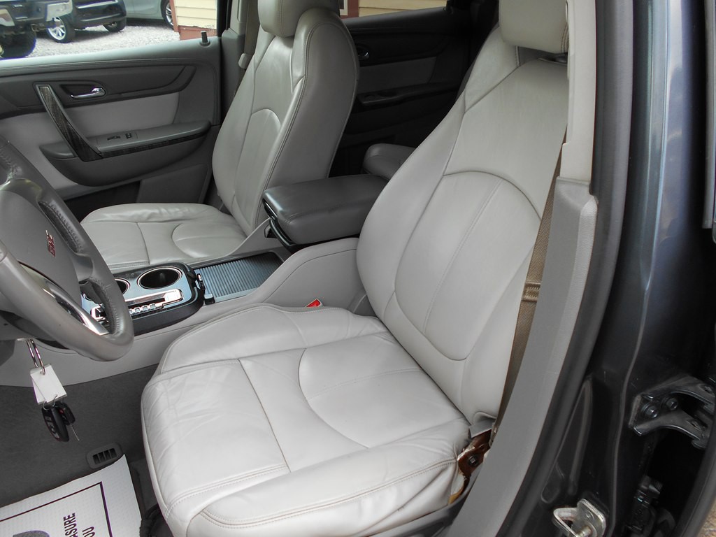 2014 GMC Acadia Image 16