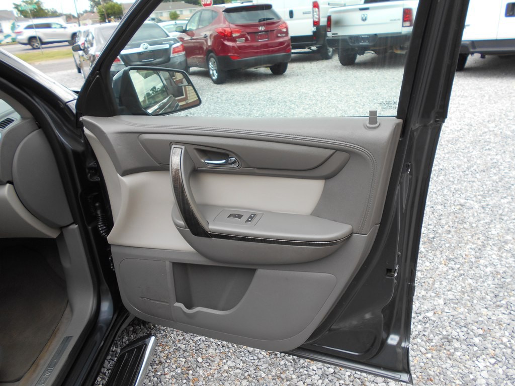 2014 GMC Acadia Image 24