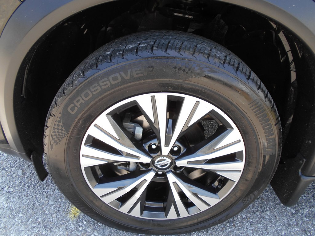 2021 Nissan Rogue Image 16