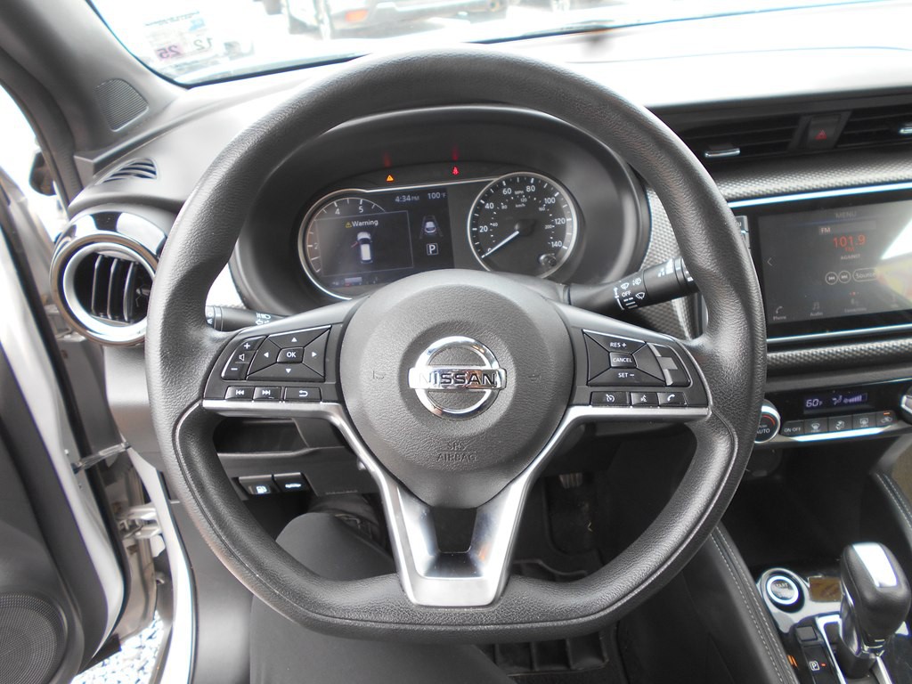 2020 Nissan Kicks Image 12