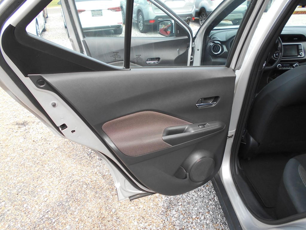 2020 Nissan Kicks Image 17