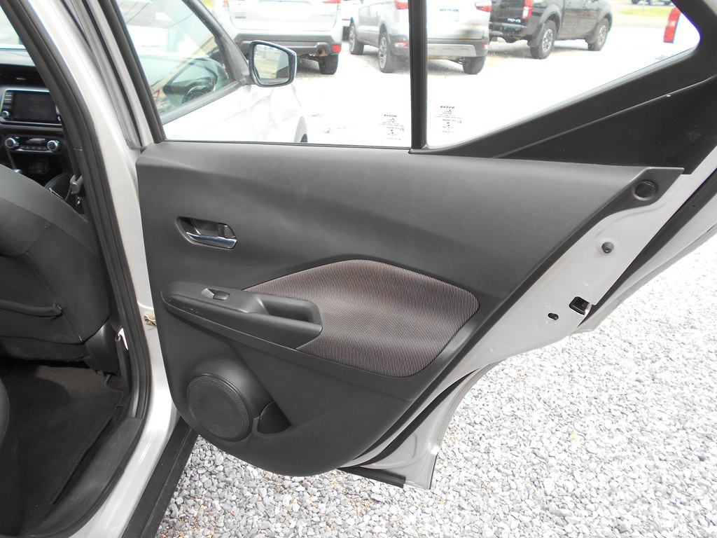 2020 Nissan Kicks Image 20