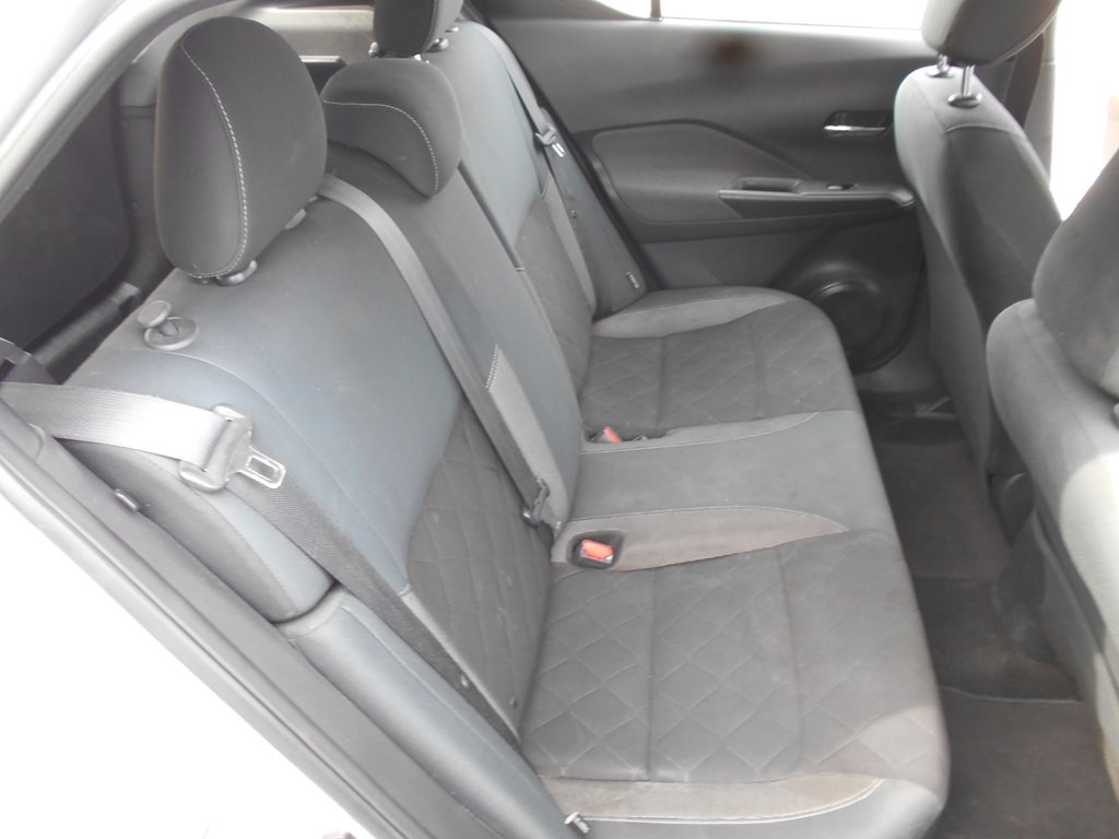2020 Nissan Kicks Image 21