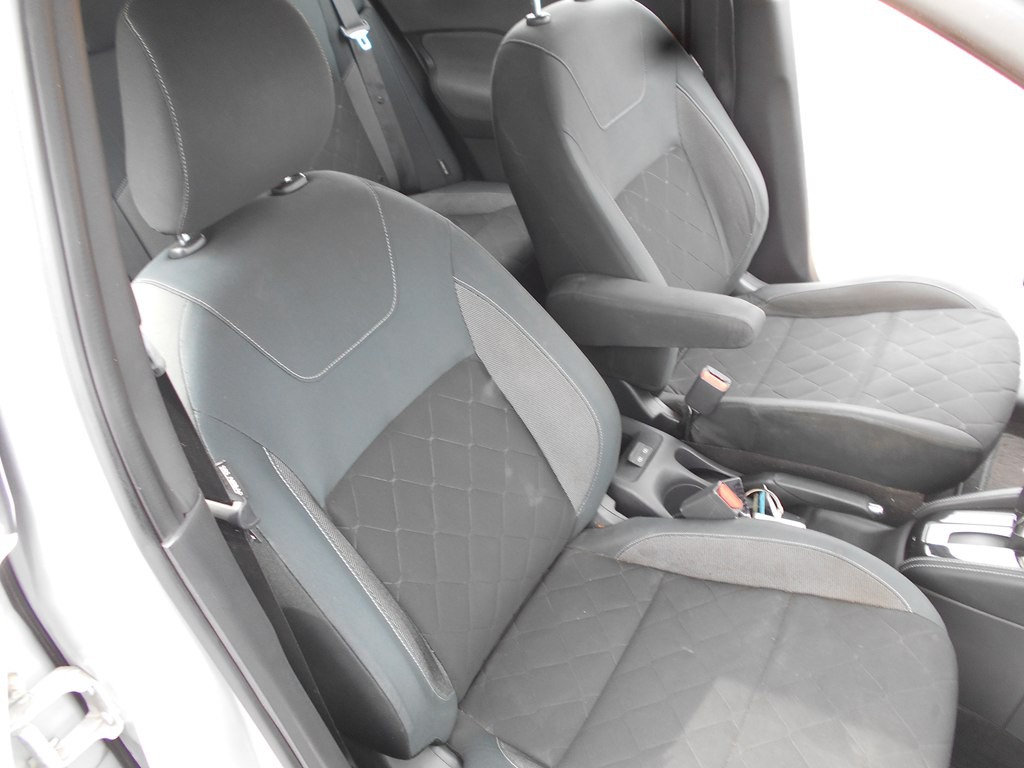 2020 Nissan Kicks Image 24
