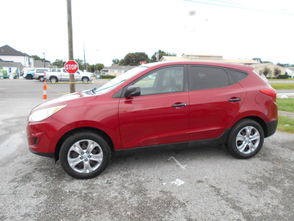 2012 Hyundai Tucson Image 2
