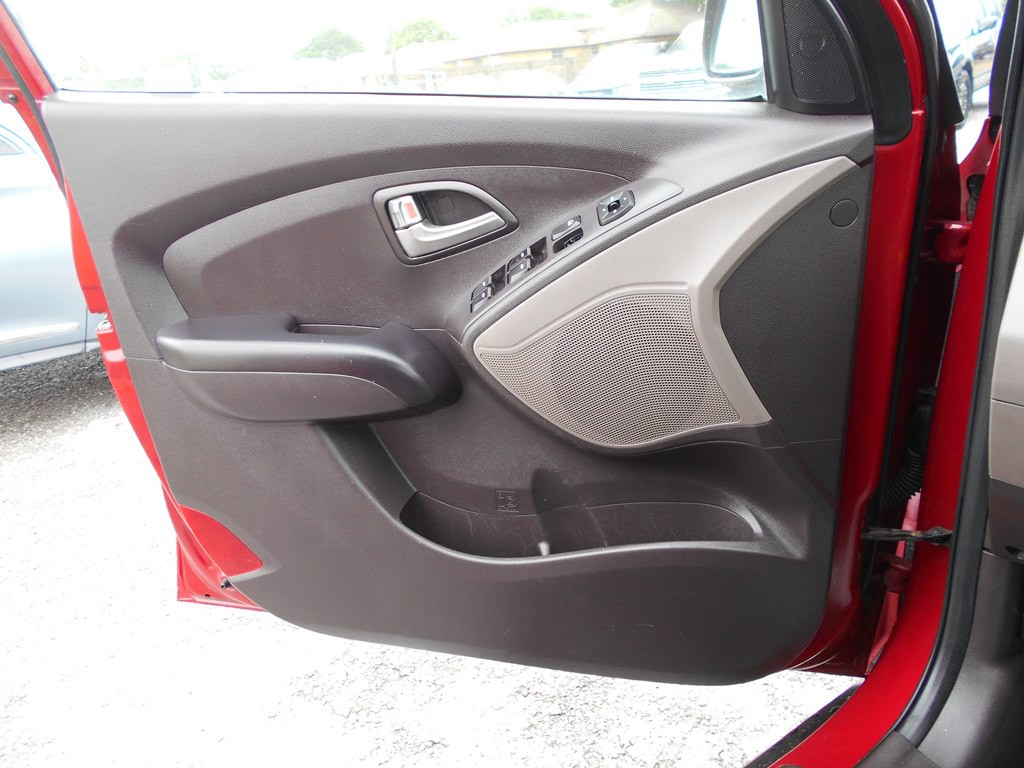 2012 Hyundai Tucson Image 14