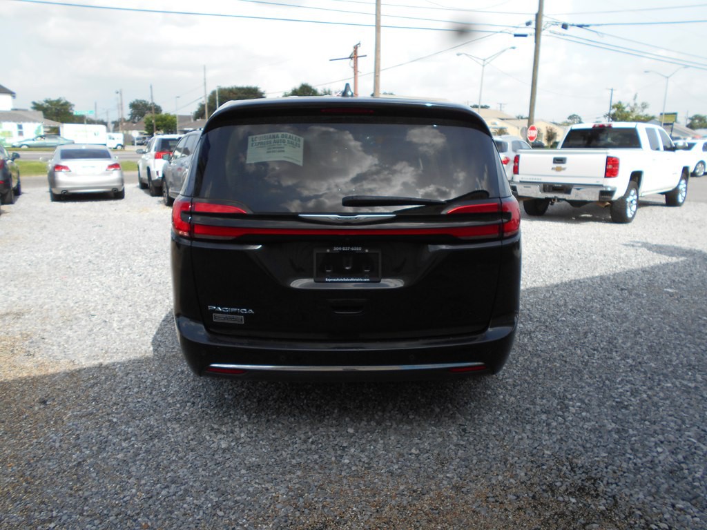 2023 Chrysler Pacifica Image 5