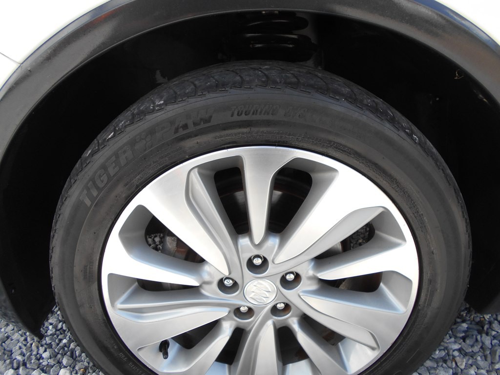 2018 Buick Enclave Image 9