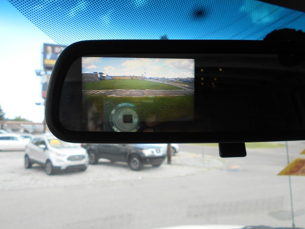 2022 Chevrolet Express Image 13