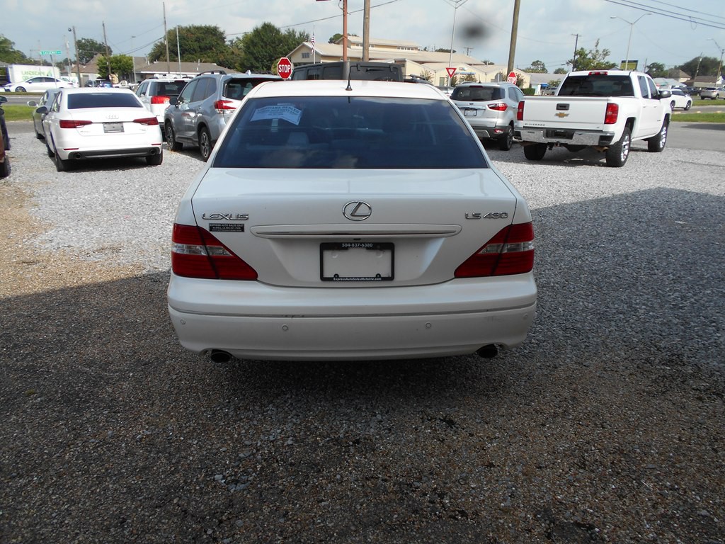 2004 Lexus LS Image 5