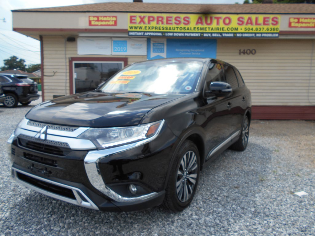 2019 Mitsubishi Outlander Image 1