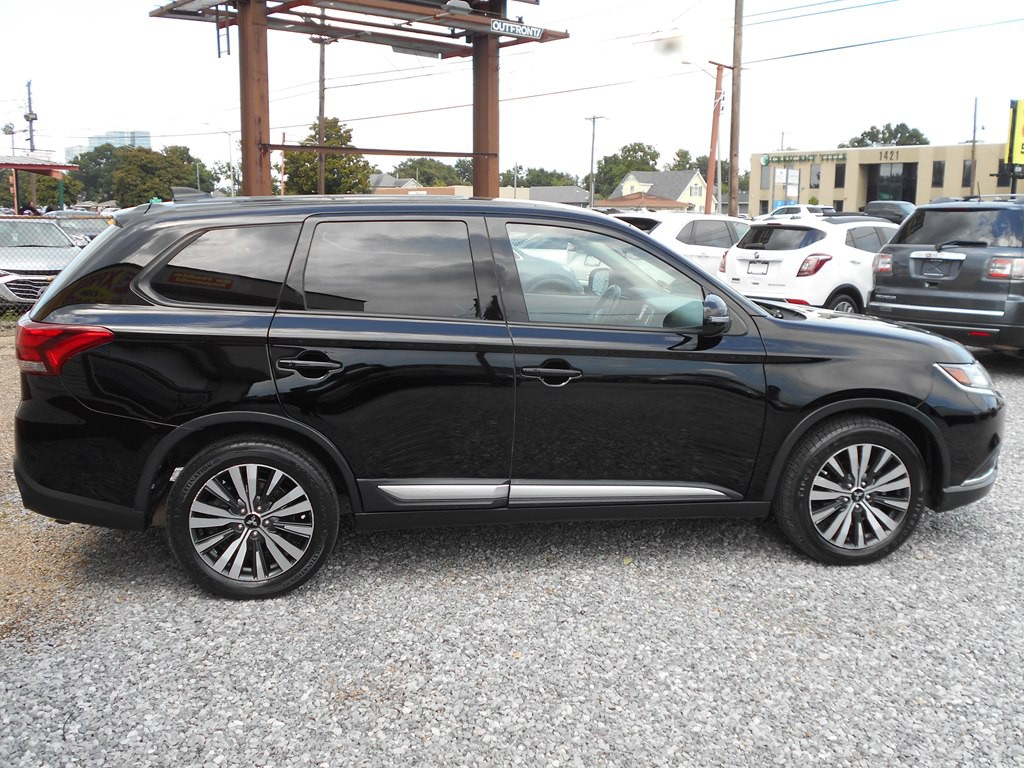 2019 Mitsubishi Outlander Image 6