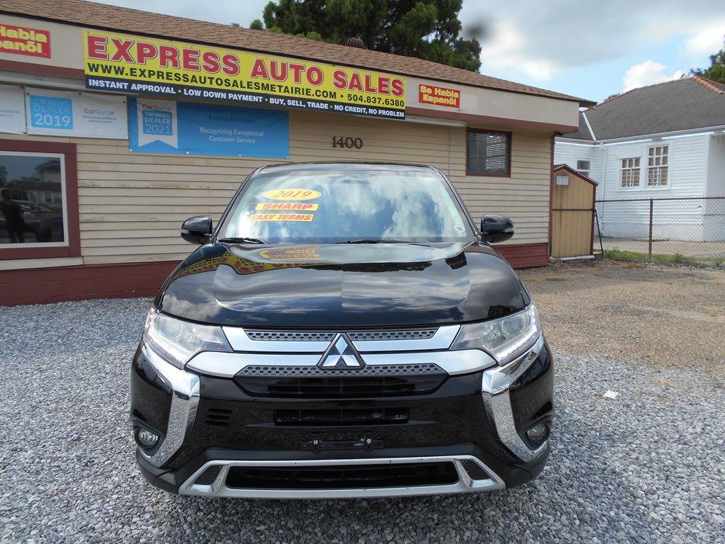 2019 Mitsubishi Outlander Image 8