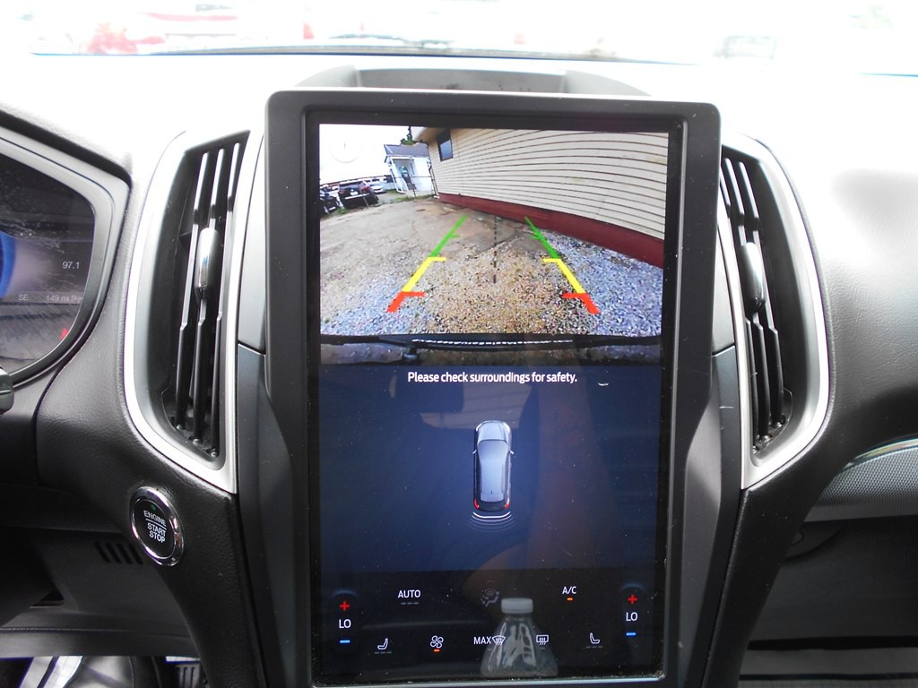 2022 Ford Edge Image 13