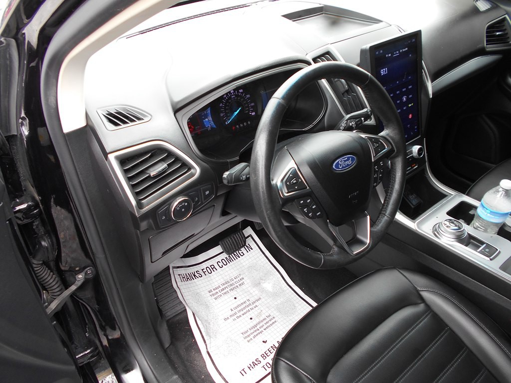 2022 Ford Edge Image 15