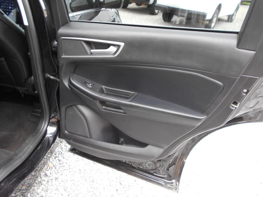 2022 Ford Edge Image 20