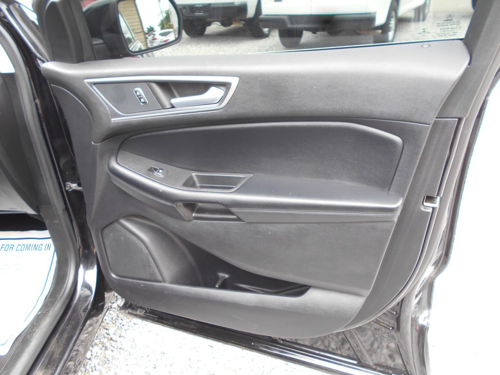 2022 Ford Edge Image 23