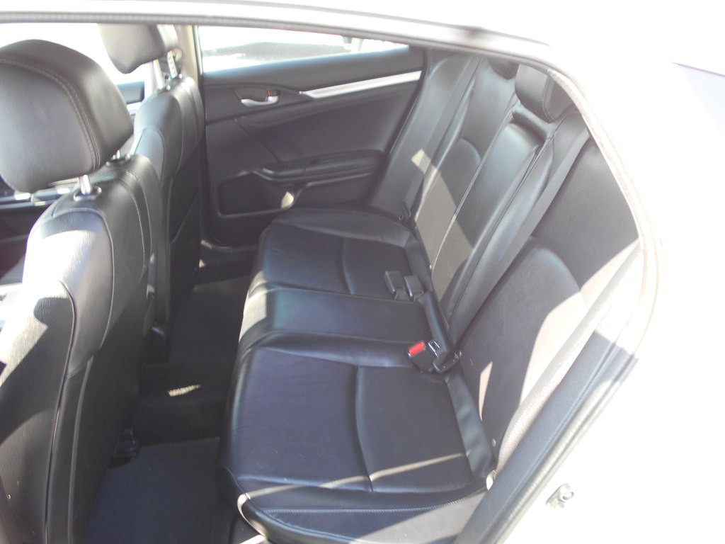 2018 Honda Civic Image 19