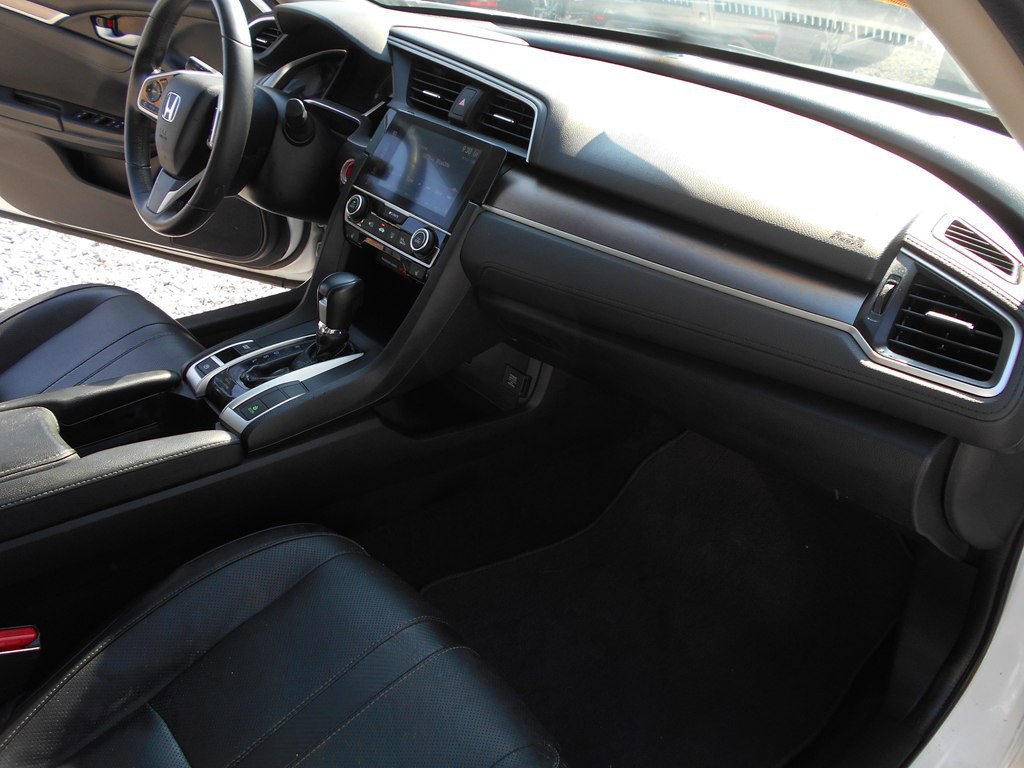 2018 Honda Civic Image 26