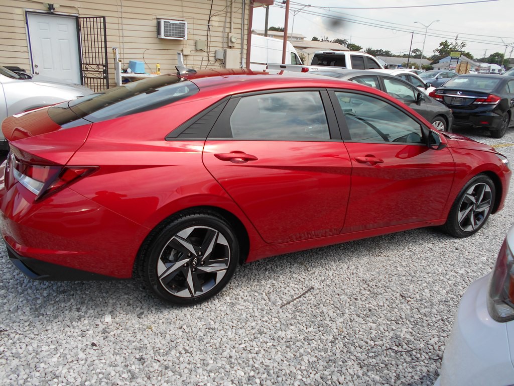 2023 Hyundai Elantra Image 6