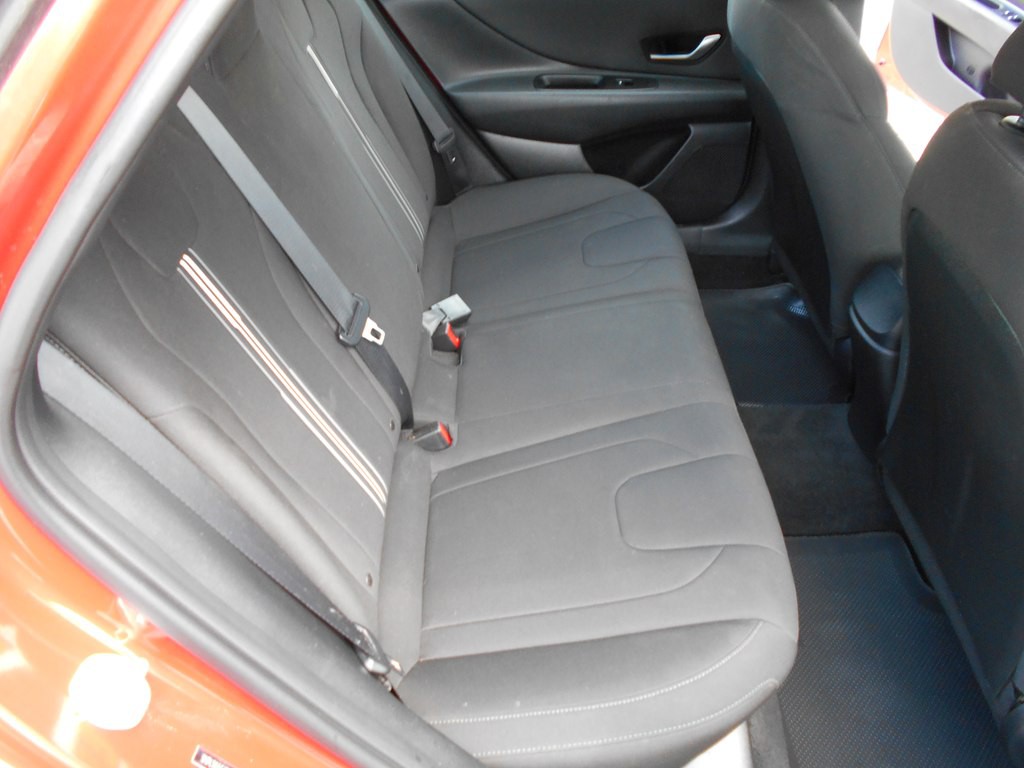 2023 Hyundai Elantra Image 25